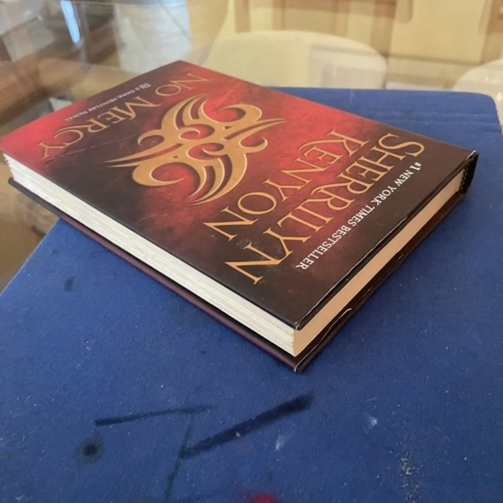 Dark-Hunter Novels Ser.: No‎ Mercy by Sherrilyn Kenyon (2010, Hardcover)